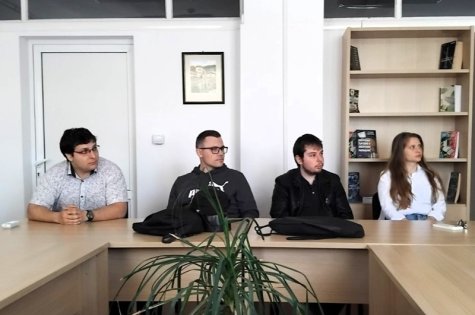 Разработката на системи с критична работоспособност и ролята на изкуствения интелект бяха във фокуса на лекция със специалист от практиката, организирана от катедра „Бизнес информатика“